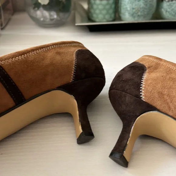 Karen Scott 1 1/2 inch heels - Picture 3 of 3